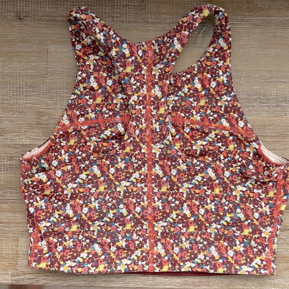Outdoor Voices Floral Tech SweatMove Free Crop Top - Picture 2 of 6